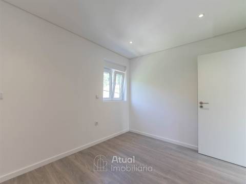 Andar Moradia T2 Venda em Caldas de Vizela (São Miguel e São João),Vizela