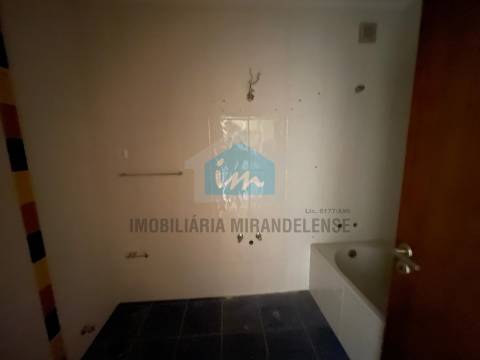 Apartamento T2 para venda em Vinhais