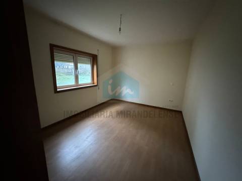 Apartamento T2 para venda em Vinhais