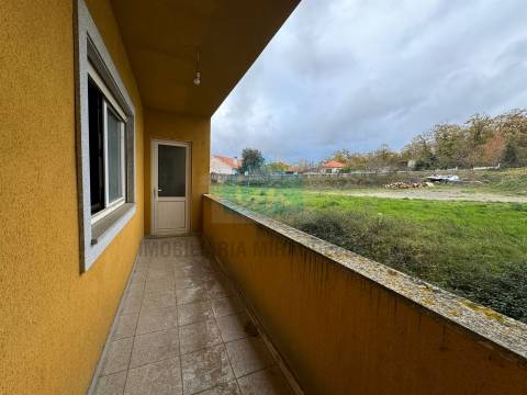 Apartamento T2 para venda em Vinhais