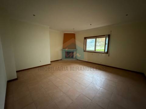 Apartamento T2 para venda em Vinhais