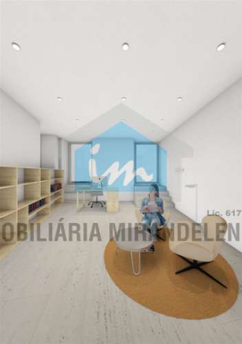 Edifício com projeto para 9 fogos (3 lojas comercias + 6 apartamentos), no centro de Mirandela