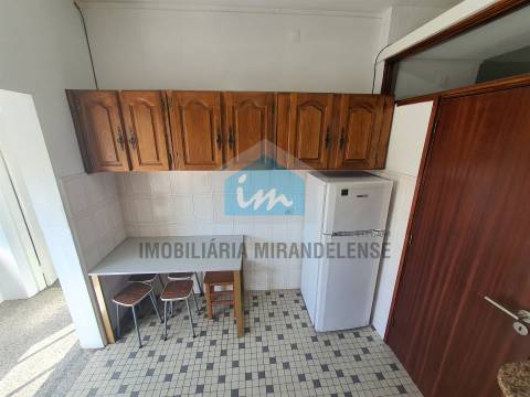 Arrendam-se quartos para estudantes em Mirandela com internet incluída