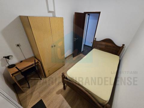 Arrendam-se quartos para estudantes em Mirandela com internet incluída