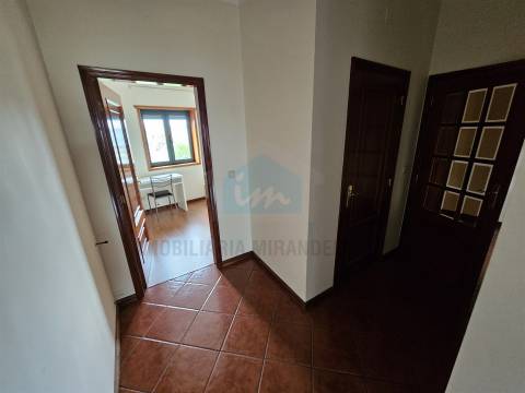 Quartos para arrendar a estudantes  próximo da EsACT-IPB  de Mirandela