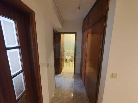 Quartos para arrendar a estudantes  próximo da EsACT-IPB de Mirandela com internet incluída.