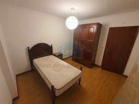 Quartos para arrendar a estudantes  próximo da EsACT-IPB de Mirandela com internet incluída.