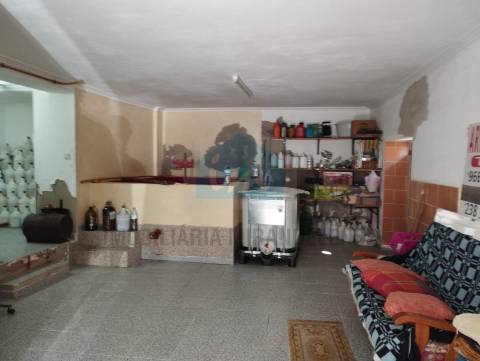 Moradia em granito para venda em Vale de Salgueiro - Mirandela