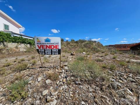 Lote de Terreno para Venda e Mirandela