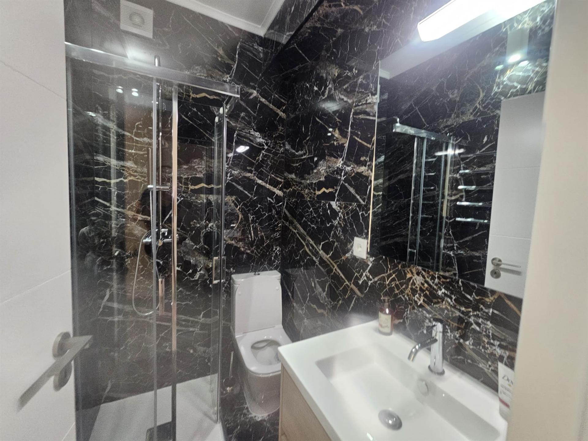 Apartamento recentemente remodelado para venda em Mirandela