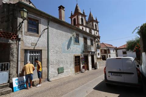 Moradia T3 Para Venda em Vila Flor