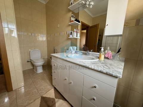 Moradia T5 para Venda em Vale de Telhas