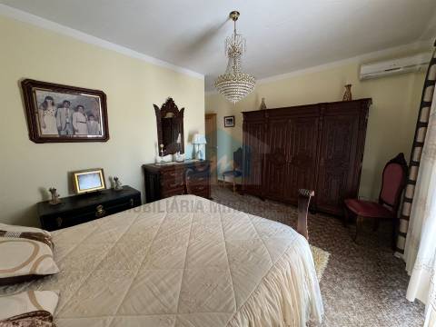 Moradia T5 para Venda em Vale de Telhas