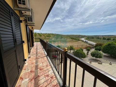 Moradia T5 para Venda em Vale de Telhas