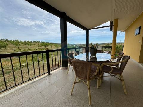 Moradia T5 para Venda em Vale de Telhas