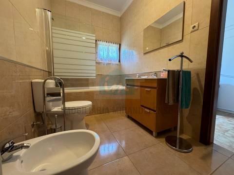 Moradia T5 para Venda em Vale de Telhas