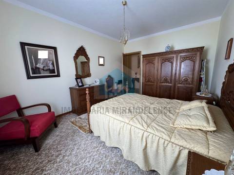 Moradia T5 para Venda em Vale de Telhas