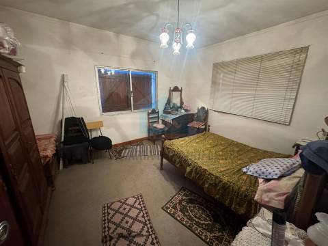 Majestosa Moradia T5 para Venda em Vale de Juncal, Mirandela