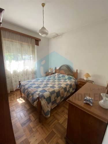 Moradia T6 para venda em Mirandela