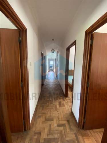 Moradia T6 para venda em Mirandela