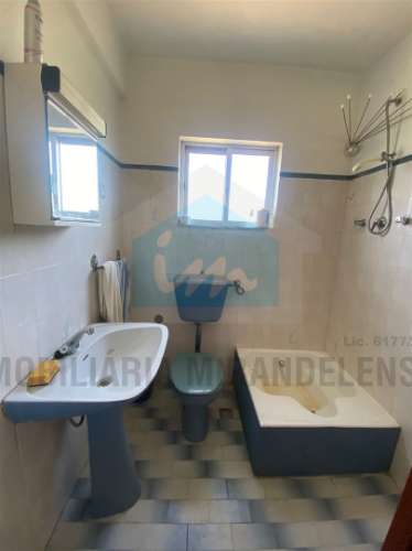 Moradia T6 para venda em Mirandela