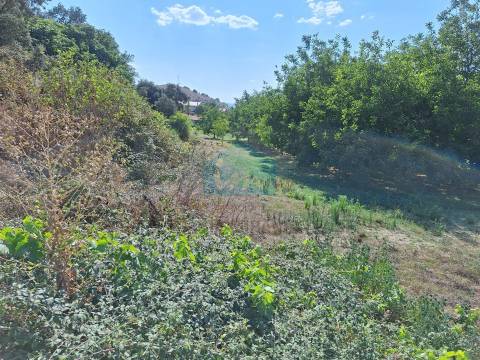 Terreno com 10.360m² para venda com viabilidade de construção de uma moradia