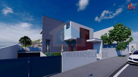 Terreno para Construção com Vista para o Rio