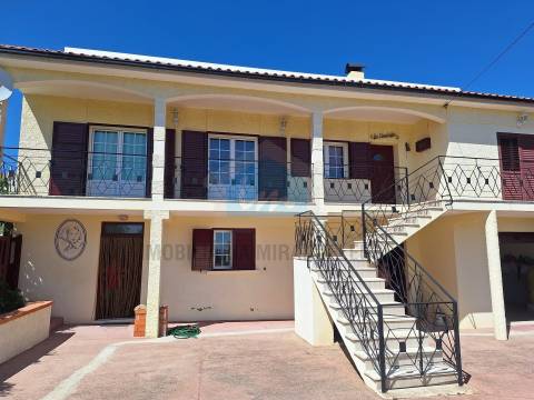 Moradia Independente para Venda nas Aguieiras - Mirandela