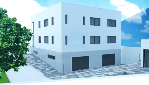 Moradia bi-familiar para venda com piscina em Mirandela