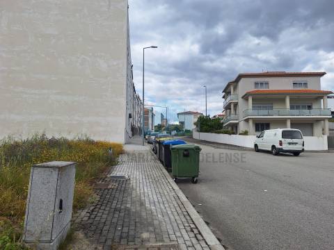 Terreno Urbano para Construção de um edifício multifamiliar em Mirandela