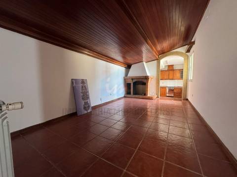 Moradia Térrea V4 para venda em Mirandela