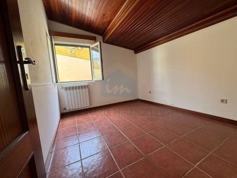 Moradia Térrea V4 para venda em Mirandela