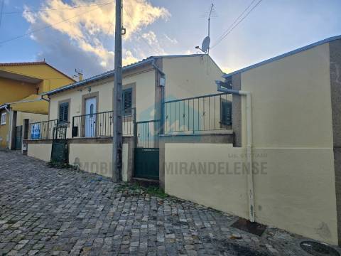 Moradia Térrea V4 para venda em Mirandela