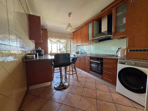 Apartamento estilo duplex para venda em Mirandela