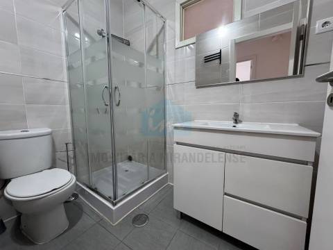 Apartamento mobilado e equipado, com vistas desafogadas para a Zona Verde de Mirandela