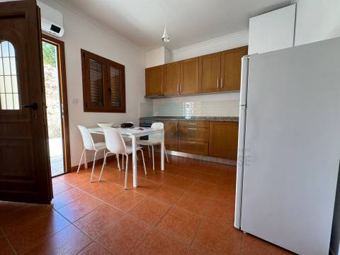 Apartamento mobilado e equipado, com vistas desafogadas para a Zona Verde de Mirandela