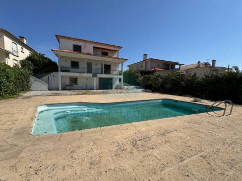 &#127969; Moradia T5 com piscina em Carvalhais – Mirandela