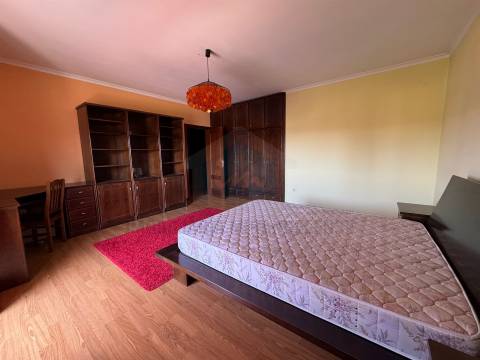 &#127969; Moradia T5 com piscina em Carvalhais – Mirandela