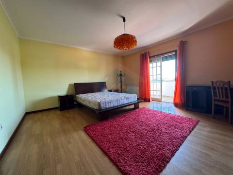 &#127969; Moradia T5 com piscina em Carvalhais – Mirandela