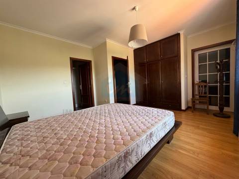 &#127969; Moradia T5 com piscina em Carvalhais – Mirandela