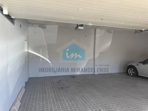 Moradia com Restaurante - Excelente oportunidade de investimento!