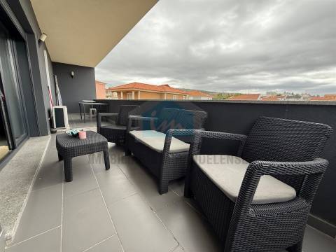 Moradia moderna T4 moderna localizada numa zona residencial e muito procurada de Mirandela