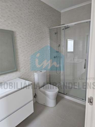 Moradia moderna com 4 suites localizada numa zona calma e residencial da cidade de Mirandela