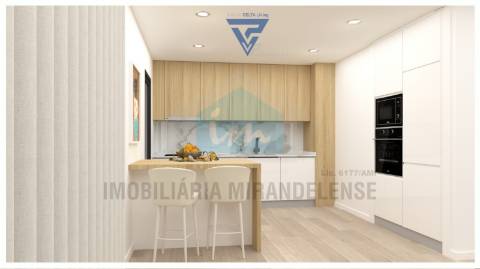 Apartamento T2 novo com duas frentes à venda na cidade de Mirandela