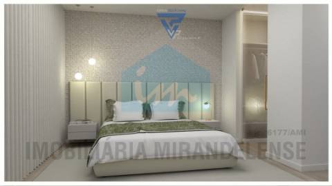Apartamento T2 novo com duas frentes à venda na cidade de Mirandela