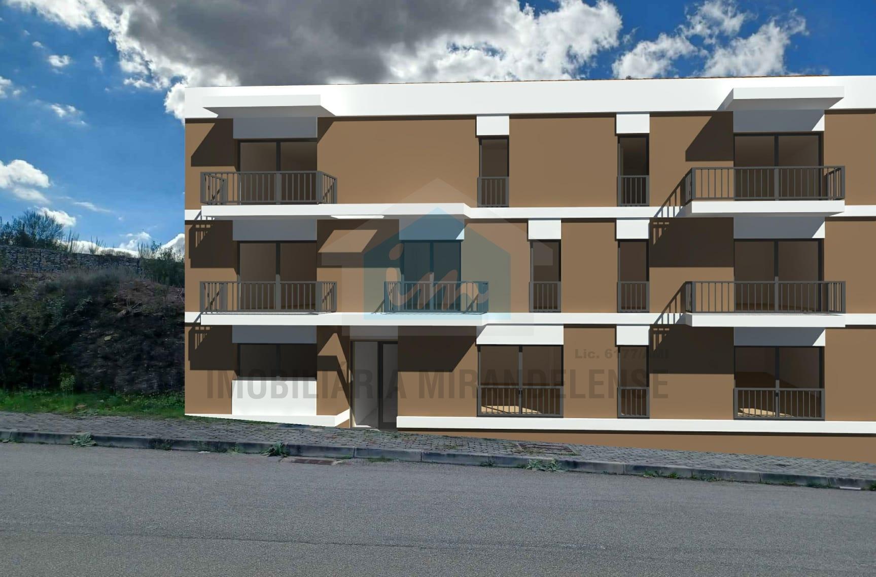 Apartamento T2 novo com duas frentes à venda na cidade de Mirandela