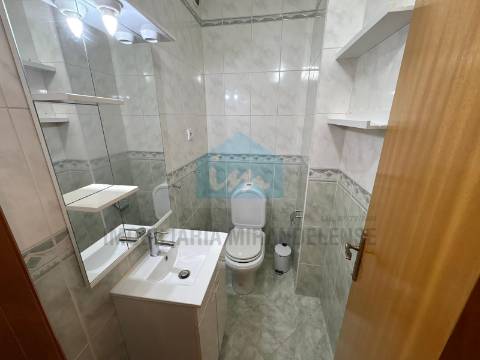 Apartamento T2 para venda com duas frentes e uma ótima localização