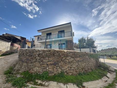 Moradia nova para venda em Vale Pereiro, a 10 minutos de Mirandela.