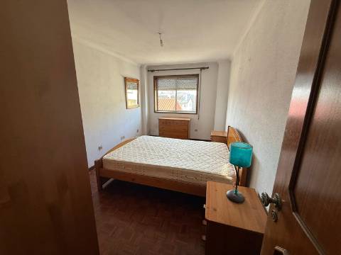 &#127969; T3 com 3 frentes para venda na Rua da Areosa, Paranhos - Porto