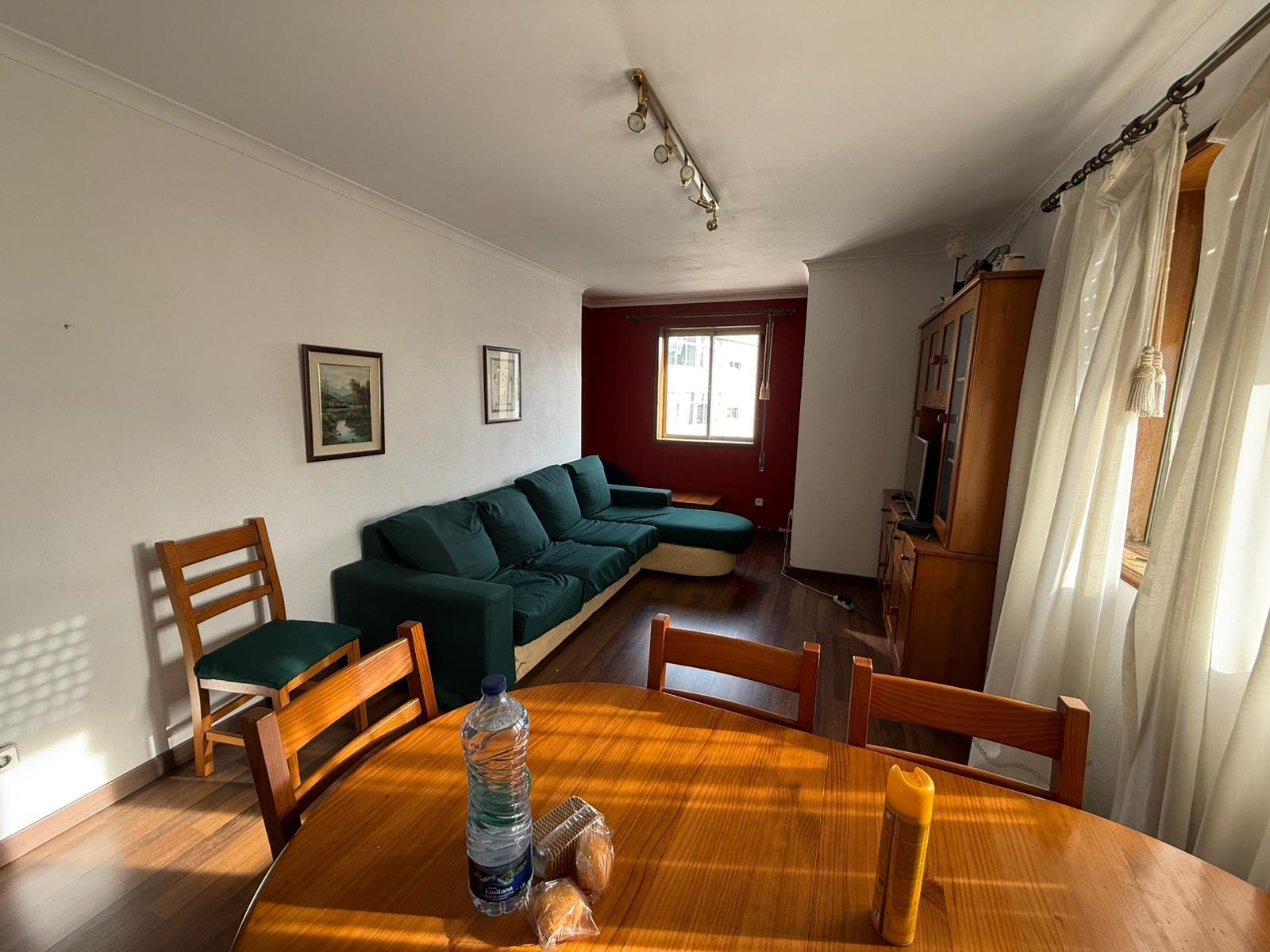 &#127969; T3 com 3 frentes para venda na Rua da Areosa, Paranhos - Porto